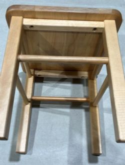 2 TABOURETS POUR ENFANT EN BOIS - NATUREL